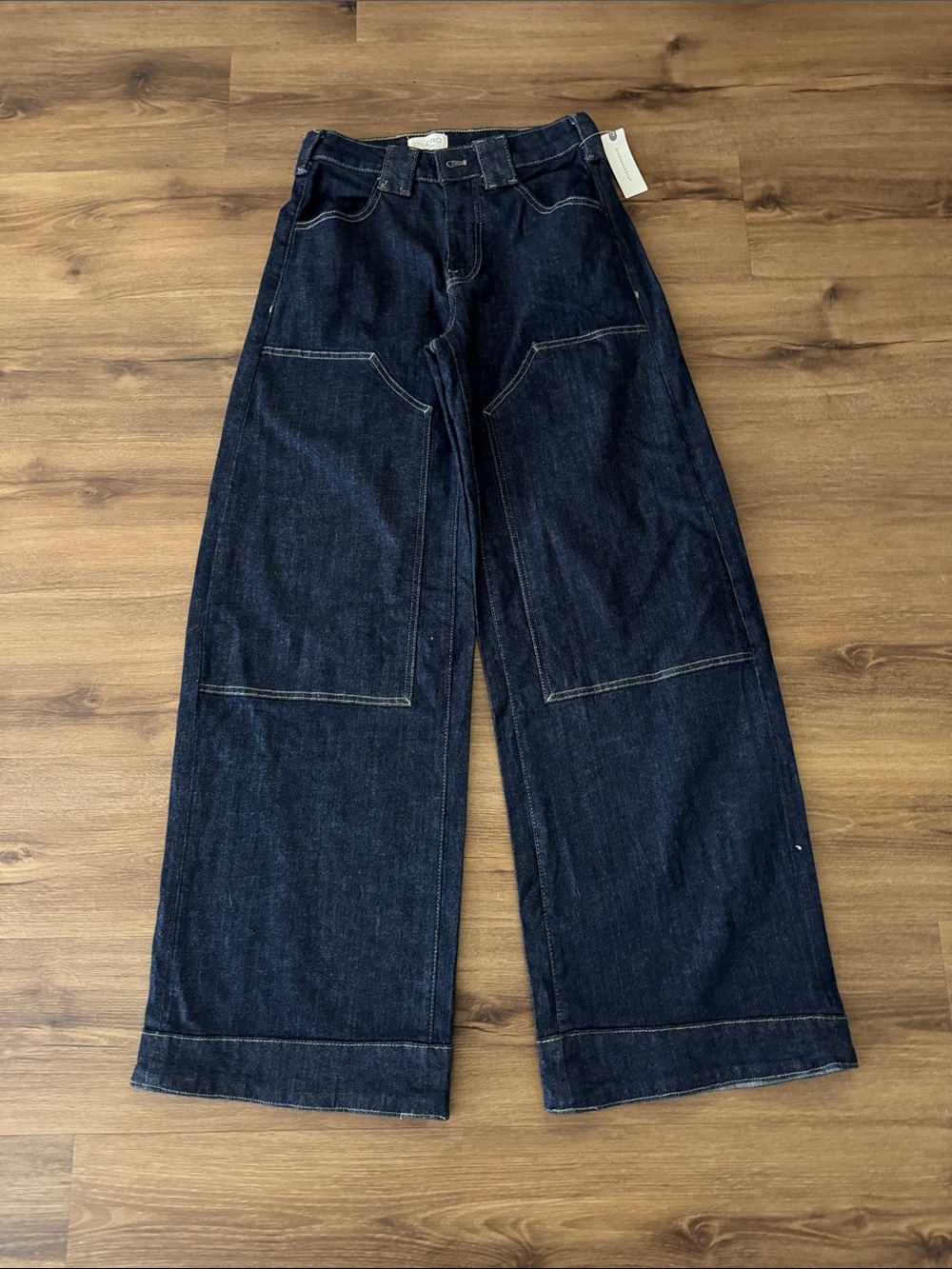 NWT Pilcro High-Rise Puddle Curved JeanS. Size
